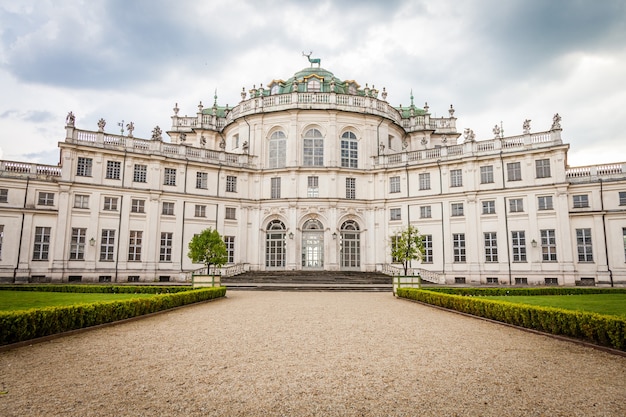 Stupinigi, Italien. Detail des Äußeren der Palazzina di Stupinigi, königliche Residenz seit 1946.