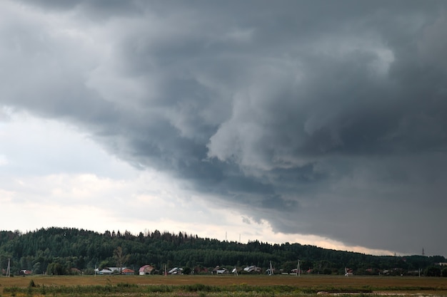 Sturm kommt in die Stadt