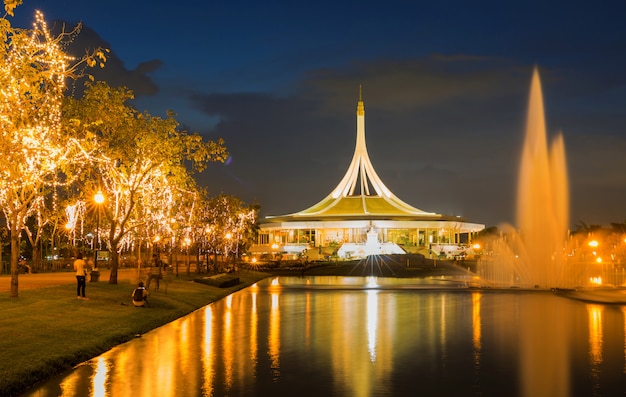 Suan Luang RAMA IX parque público