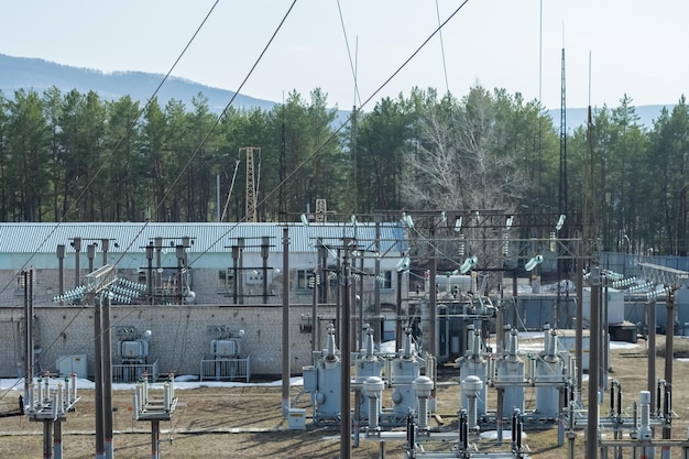 Subestación de ferrocarriles eléctricos de alta tensión rural