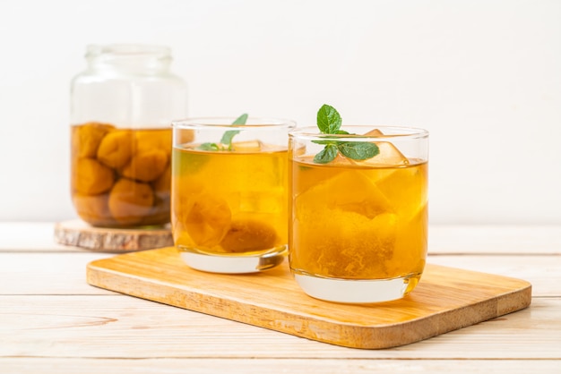 Suco de ameixa chinês