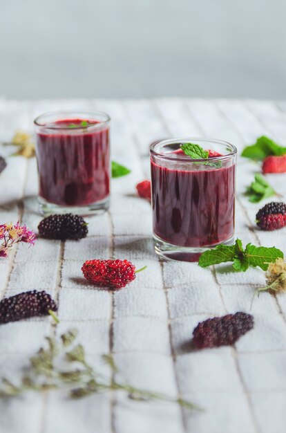 Suco de amora e amora