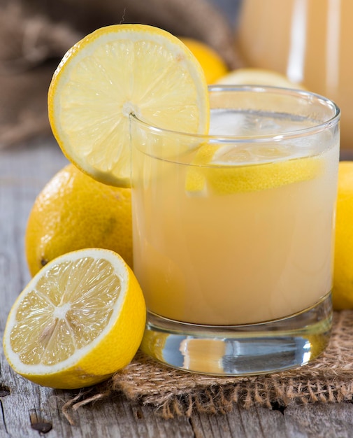 Suco de limão feito na hora