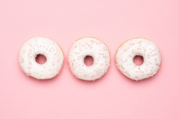 Süße Erdbeer Donuts