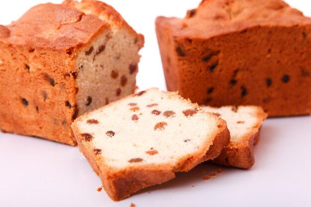 Süße frische Wüstenkuchen auf dem Tisch