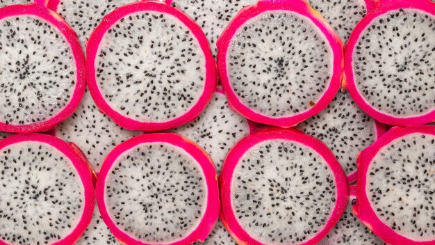 Süße leckere Drachenfrucht oder Pitaya-Scheiben