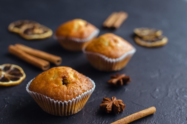 Süße Muffins mit Anissternen