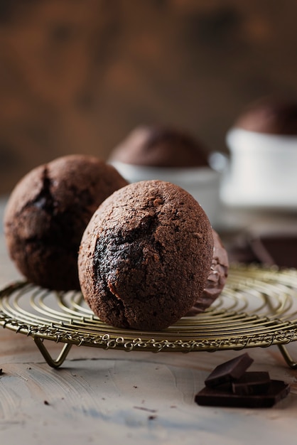 Süße Muffins mit Schokolade