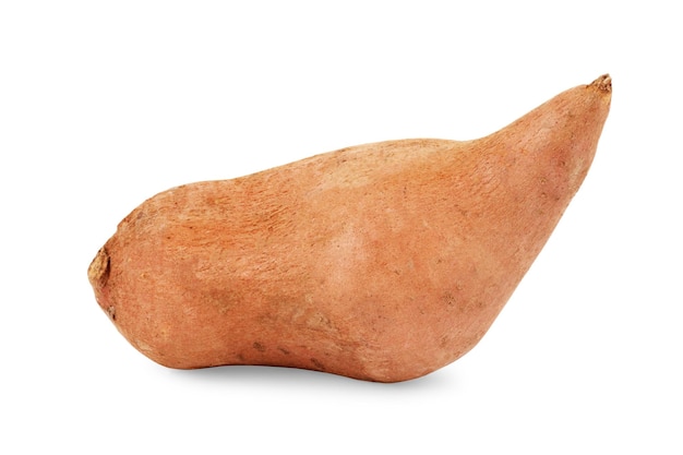 Süßkartoffeln auf weißem Hintergrund