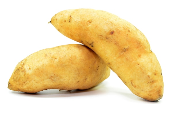 Süßkartoffeln isoliert