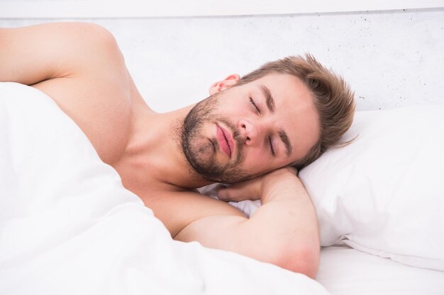 Cabaña Compadecerse kiwi Suficiente cantidad de sueño todas las noches concepto de atención médica  el ritmo circadiano regula el