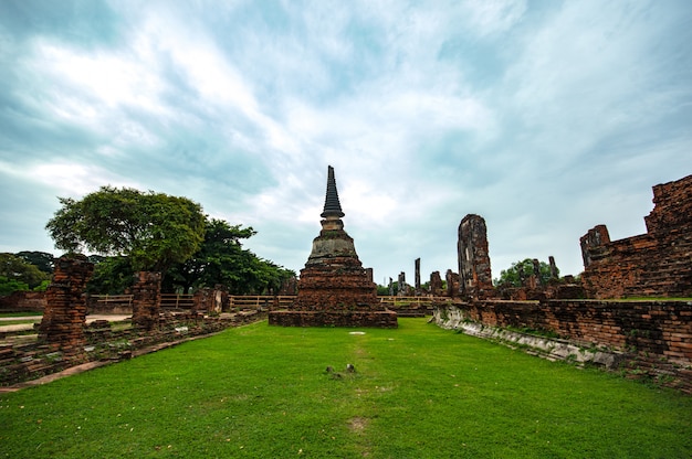 Sukhothai wat mahathat buda parque histórico é o mundo da unesco