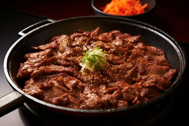 Foto sukiyaki japonés con carne de res