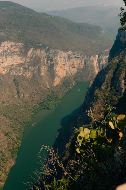 Foto sumidero canyon chiapas méxico no rio grijalva