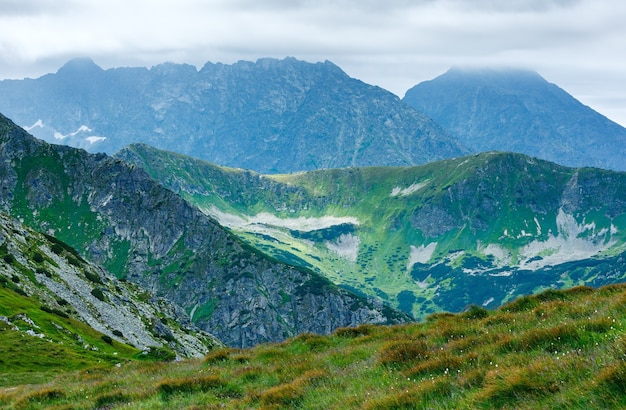 Summer Tatra Mountain, Polônia, vista para o monte Swinica