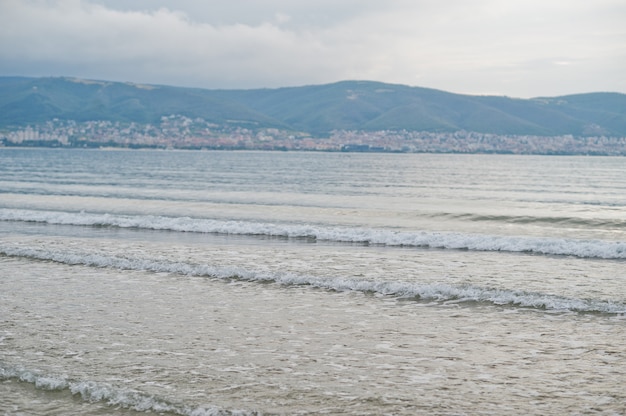 Foto sunny beach en el mar negro en bulgaria. vacaciones de viaje de vacaciones de verano.