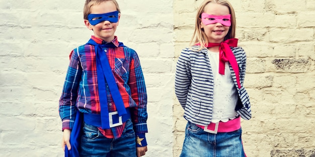 Super-heróis kids friends brave adorable concept