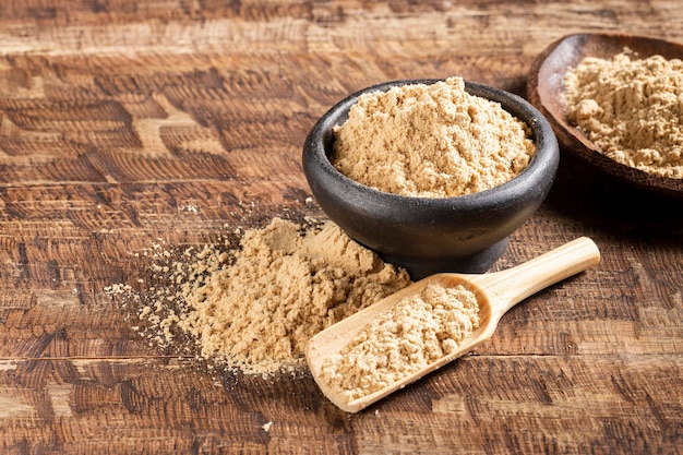 Foto superalimento em pó de maca desidratado da américa do sul