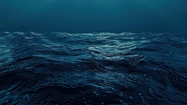 Superfície azul escuro do oceano vista de debaixo d'água Ondas abstratas debaixo de água e raios de luz solar brilhando através de ilustração 3D