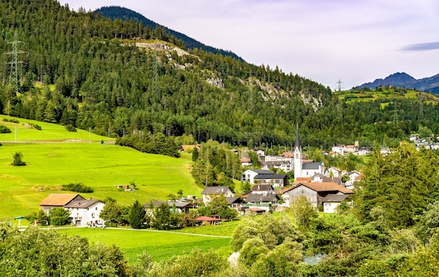 Surava Dorf im Albula Tal in der Schweiz