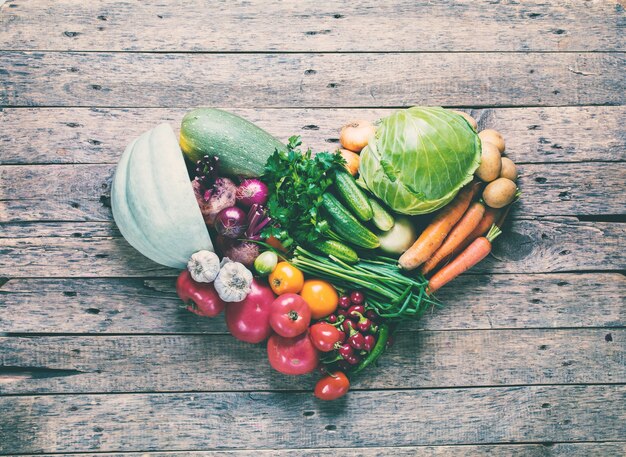 Surtido del Mercado de Verduras Orgánicas Frescas