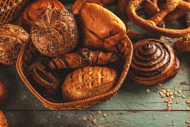 Surtido de panadería fresca dulce y salada