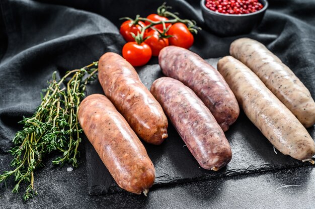 Surtido de salchichas de carne a la barbacoa