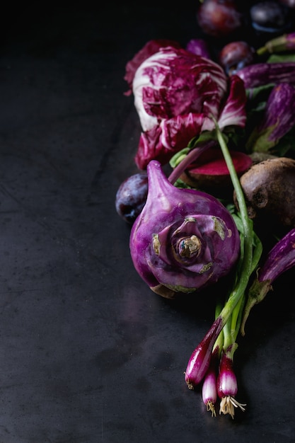 Surtido de verduras moradas