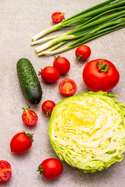 Surtido de verduras orgánicas frescas.