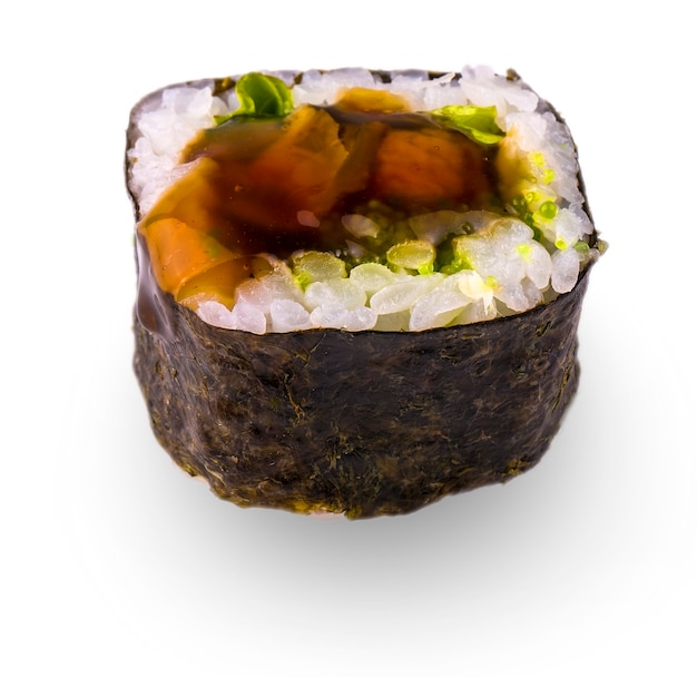 Sushi aislado sobre un fondo blanco.