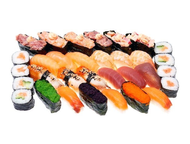 Sushi auf weißem Hintergrund