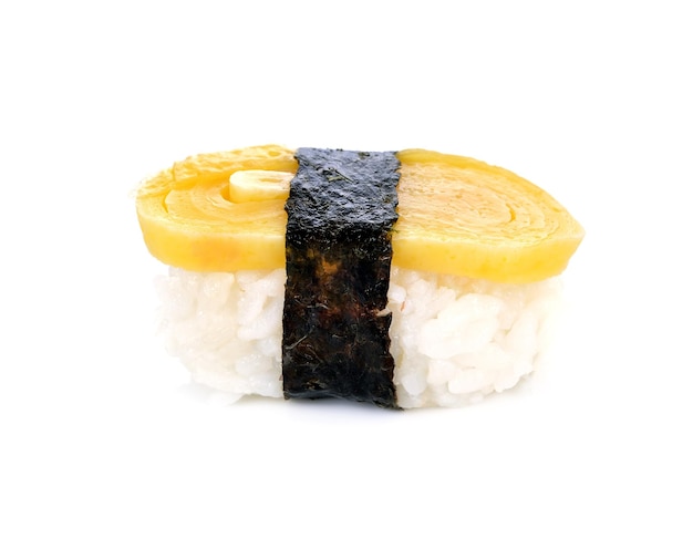 Sushi em fundo branco