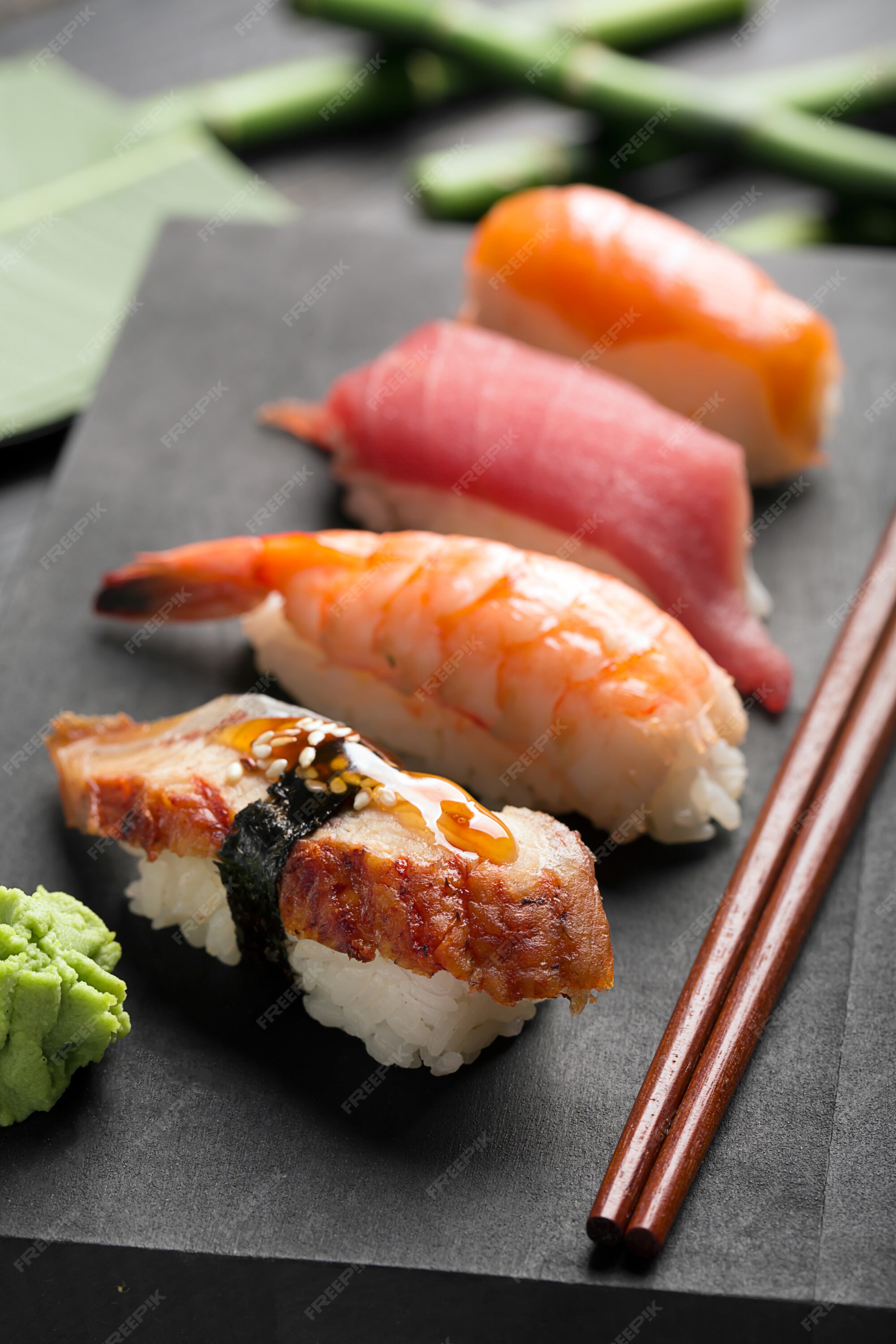 Sushi japonés tradicional | Foto Premium