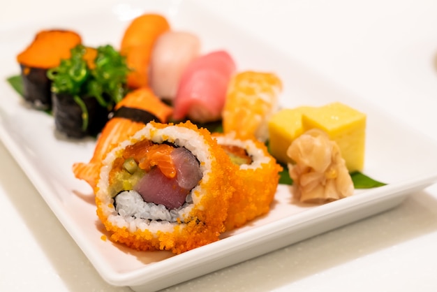 sushi mixto en placa