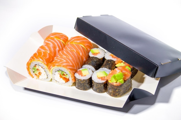 Sushi-Set Rollen Maki Gunkan