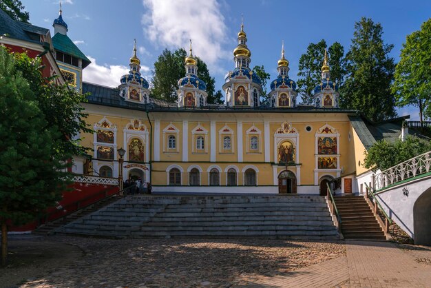 SvyatoUspenskiy PskovPechersk Kloster Pechory Region Pskow Russland