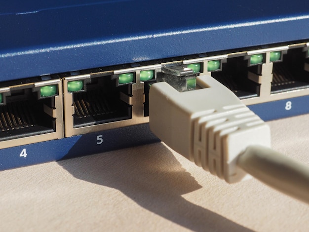 Switch de roteador de modem com portas de plugue Ethernet RJ45