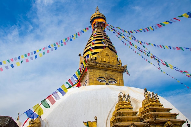 Swoyambhunath Temple em Kathmandu, Nepal Peregrinação para budistas