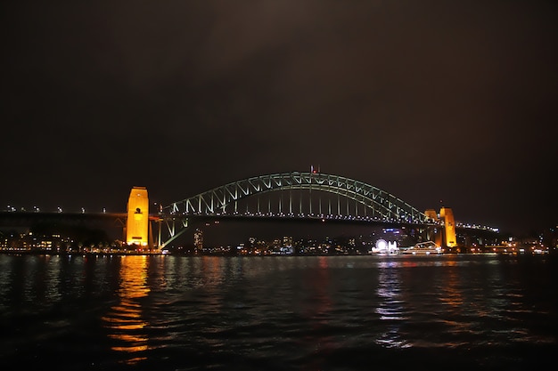 Sydney-Stadtzentrum nachts, Australien