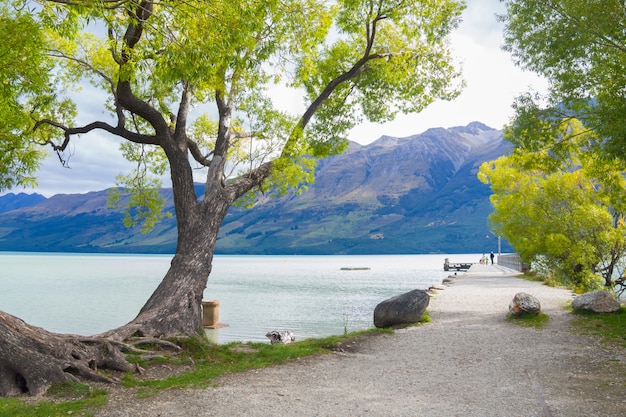 Szenische Ansicht von See Wakatipu in Glenorchy, Südinsel Neuseeland, Reiseziele Concep