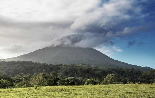 Szenischer Vulkan Arenal in Costa Rica, Mittelamerika