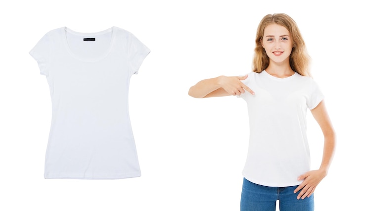 Foto t-shirt branco de menina mock up t-shirt vazio closeup t-shirt de verão sobre fundo branco mockup de t-shirt de mulher