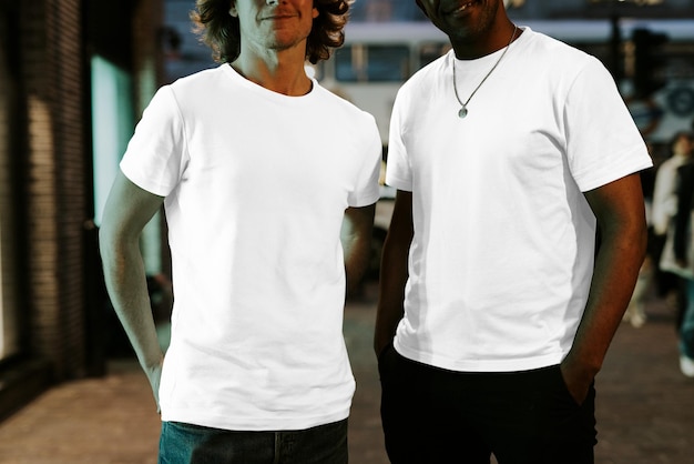 T-Shirts png durchsichtige Mockup Männermode