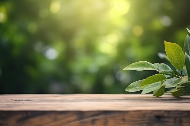 Tablero de madera mesa vacía con fondo de hoja verde borrosa