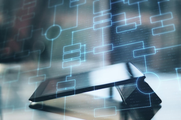 Tableta digital con un algoritmo de negocios brillante