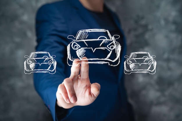 Tableta digital moderna de mano de hombre con coche