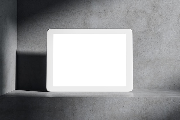 Tableta digital con pantalla en blanco en blanco