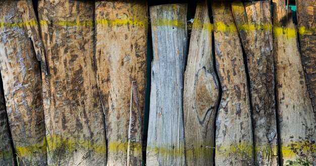 Tablones de madera marrón como fondo