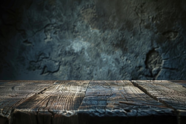 Tábua de madeira velha com parede de bloco de concreto borrada no fundo da sala escura