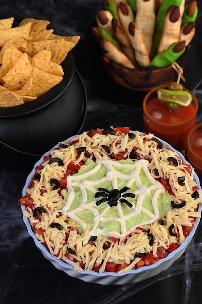 Taco-Dip im Halloween-Stil